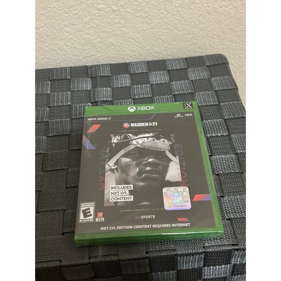 NEW Madden 21 XBOX Series X Video Game NFL Football Gaming Next Level Edition - Picture 7 of 10